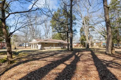 170 Westview Street Camden TN 38320