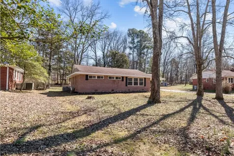 170 Westview Street Camden TN 38320
