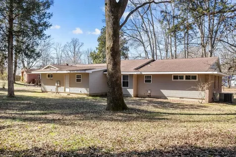 170 Westview Street Camden TN 38320