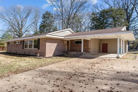 170 Westview Street Camden TN 38320