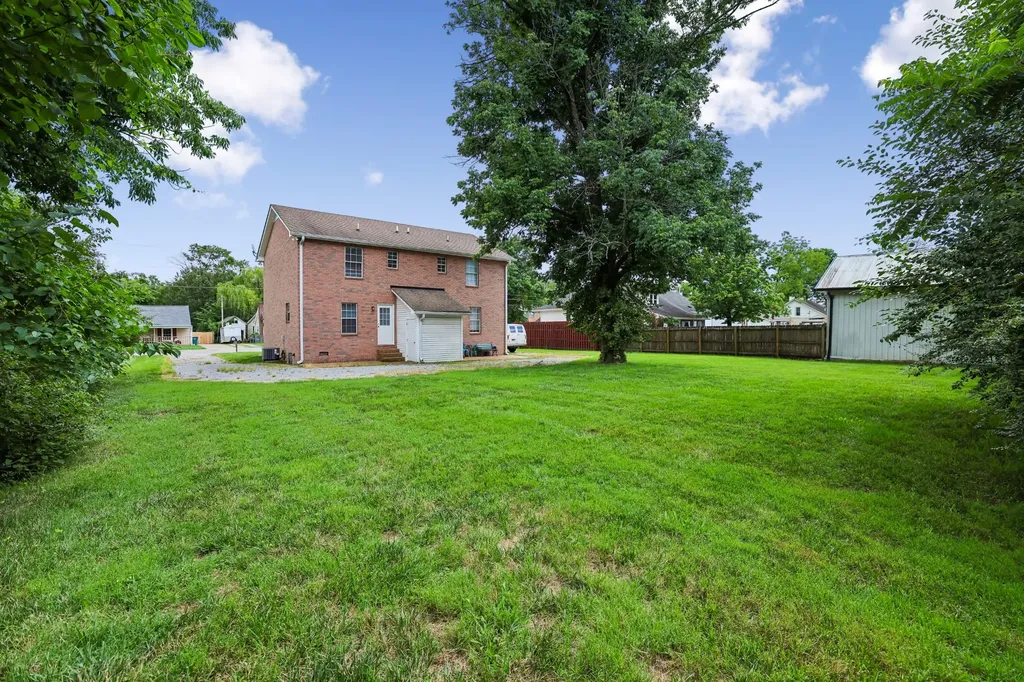 132 N Tarver Avenue Lebanon TN 37087