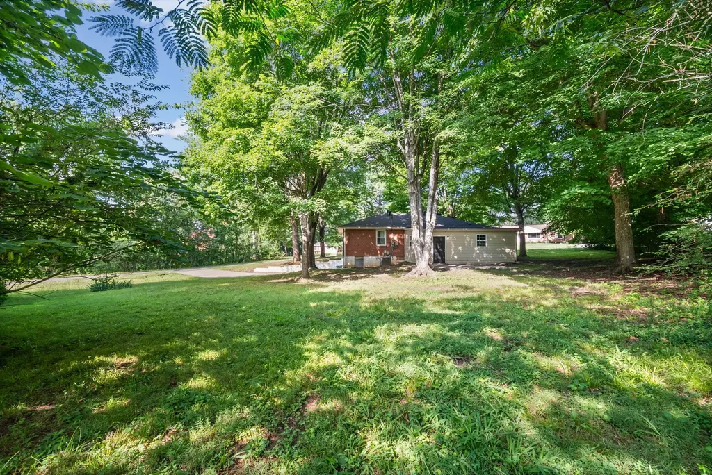 18 Dalewood Drive Clarksville TN 37042