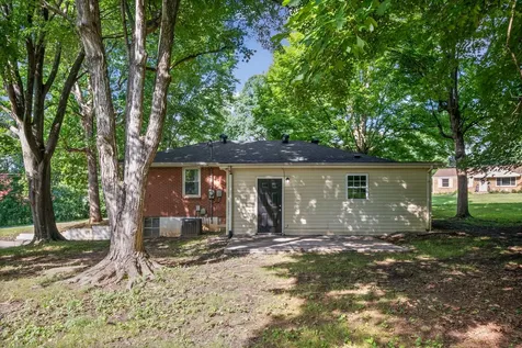 18 Dalewood Drive Clarksville TN 37042