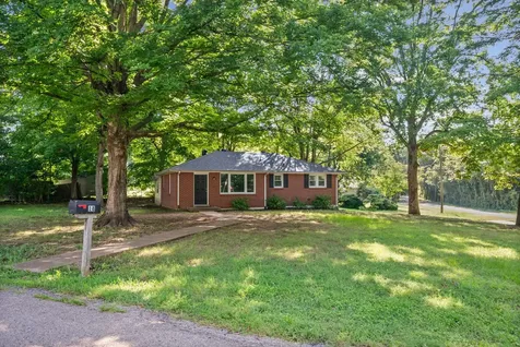 18 Dalewood Drive Clarksville TN 37042