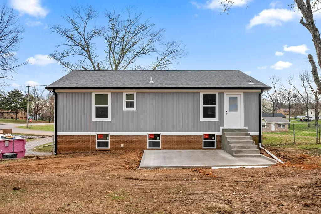 2214 Glory Drive Clarksville TN 37043