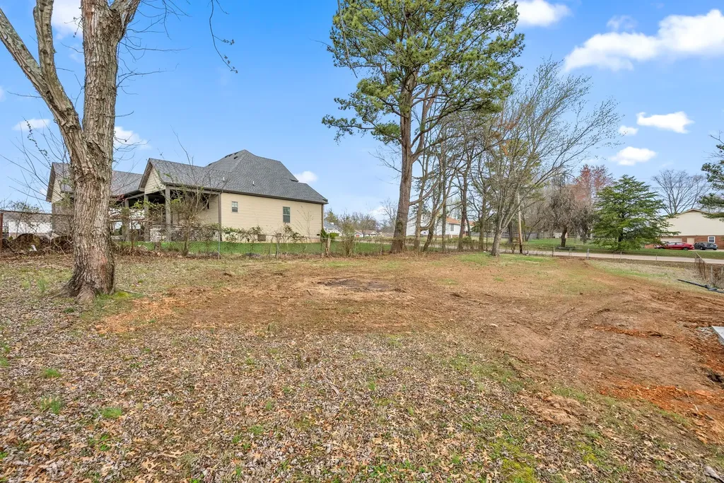 2214 Glory Drive Clarksville TN 37043