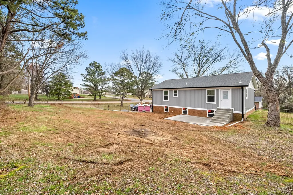 2214 Glory Drive Clarksville TN 37043