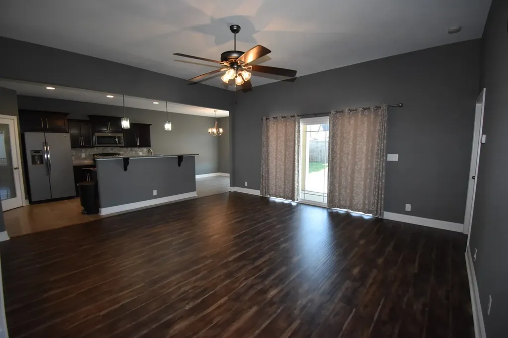 1072 Fuji Lane Clarksville TN 37040