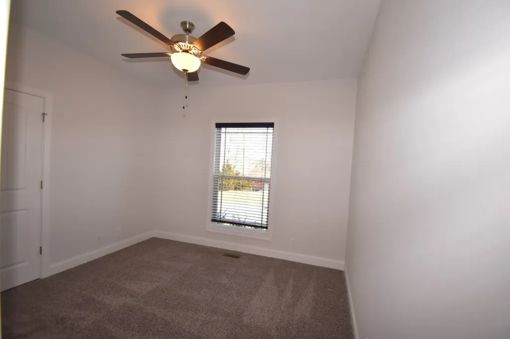 1072 Fuji Lane Clarksville TN 37040