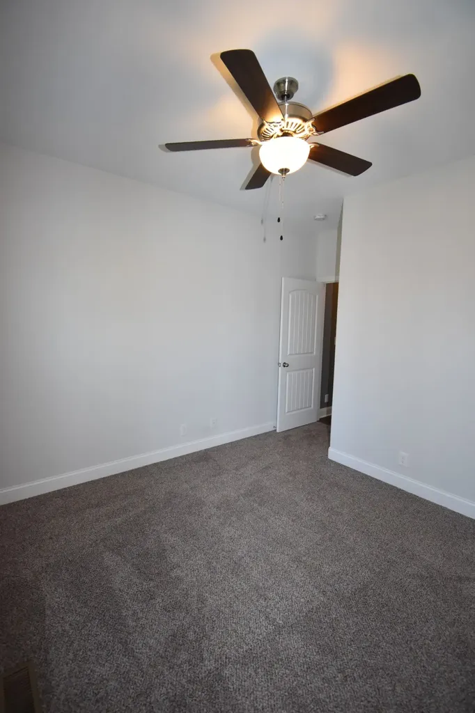 1072 Fuji Lane Clarksville TN 37040