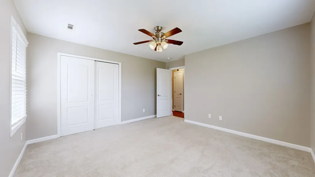 1909 Pointe Barton Drive Lebanon TN 37087