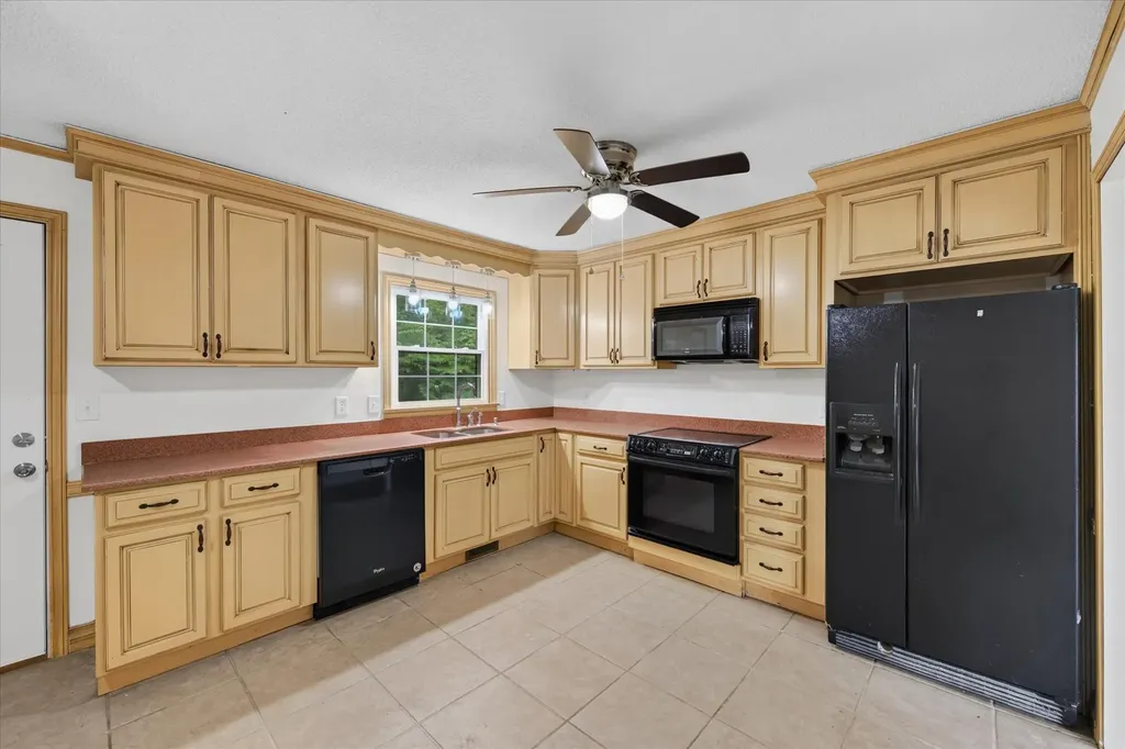 607 Granger Lane Clarksville TN 37042