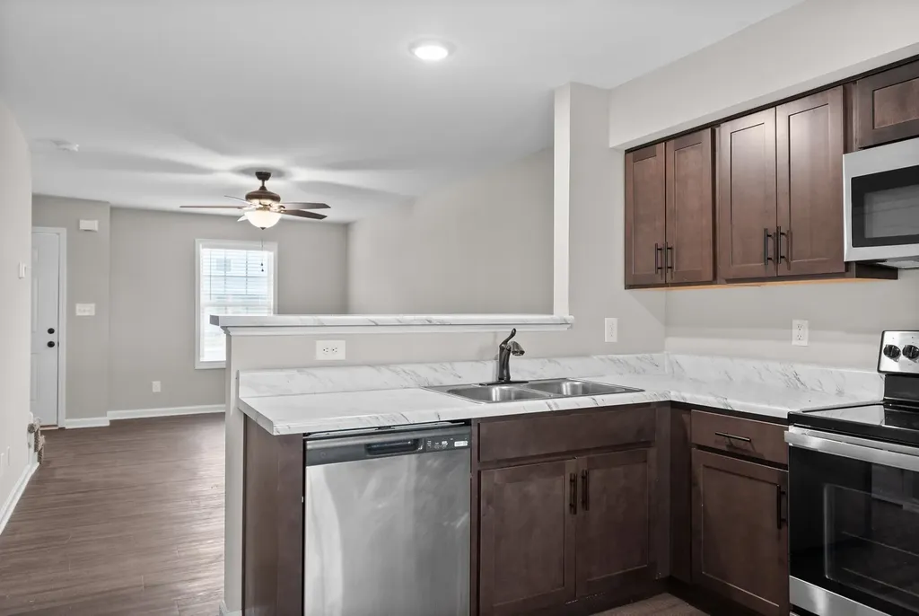 418 Peachers Mill Road Clarksville TN 37042