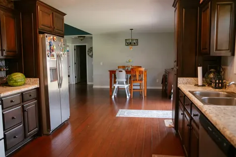 1288 Mount Olive Road Westmoreland TN 37186