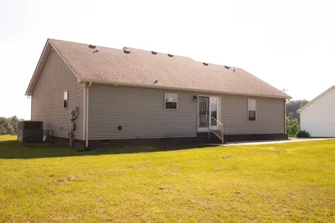 1288 Mount Olive Road Westmoreland TN 37186