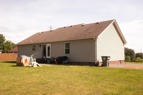 1288 Mount Olive Road Westmoreland TN 37186