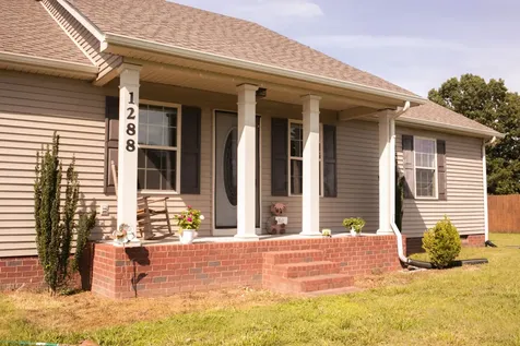 1288 Mount Olive Road Westmoreland TN 37186