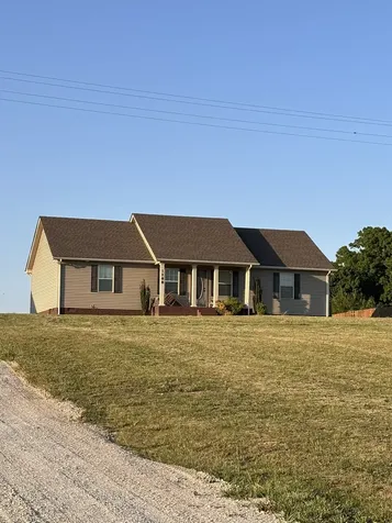 1288 Mount Olive Road Westmoreland TN 37186
