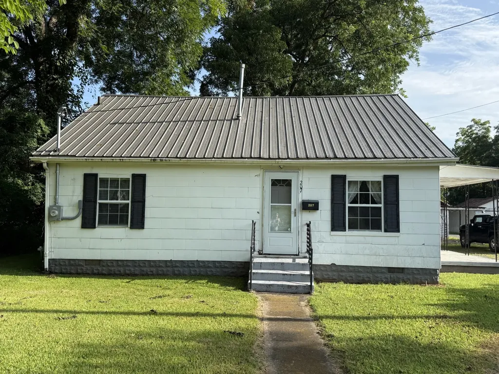 207 Powell Street Decherd TN 37324
