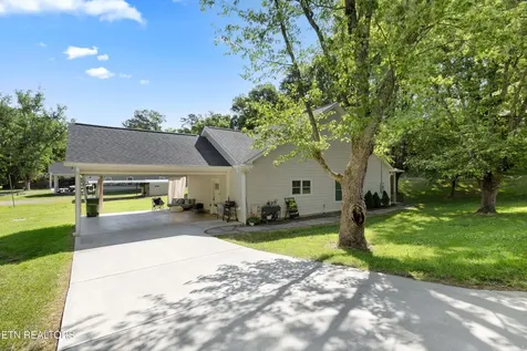 1019 Broyles Avenue Maryville TN 37801