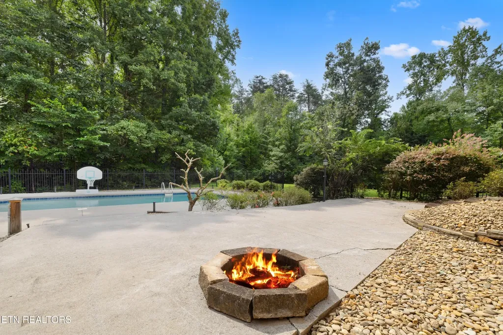 12306 Yarnell Road Knoxville TN 37932