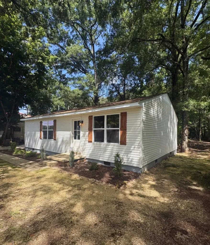205 Tulsa Avenue Tullahoma TN 37388