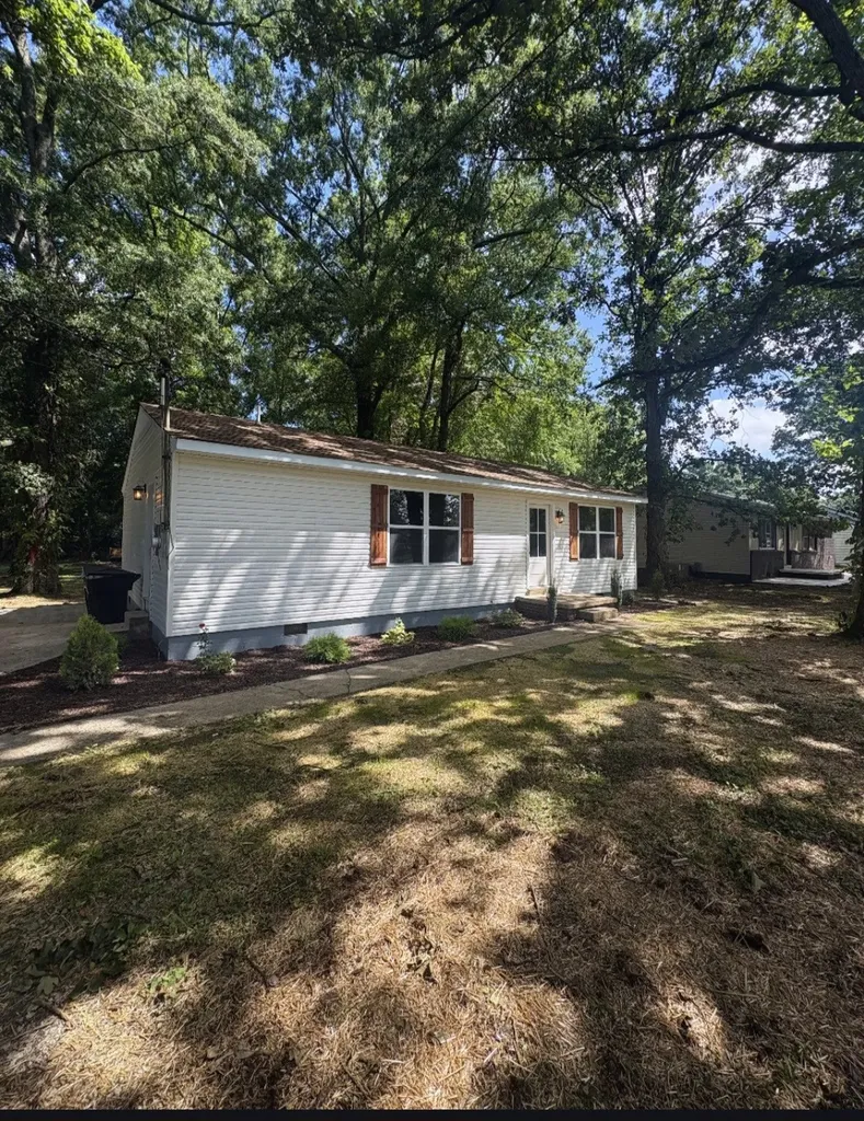 205 Tulsa Avenue Tullahoma TN 37388