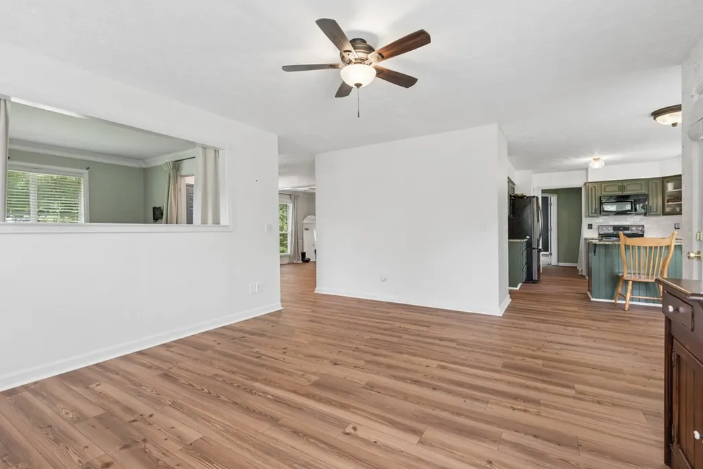 1214 Hollis Terrace Cottontown TN 37048