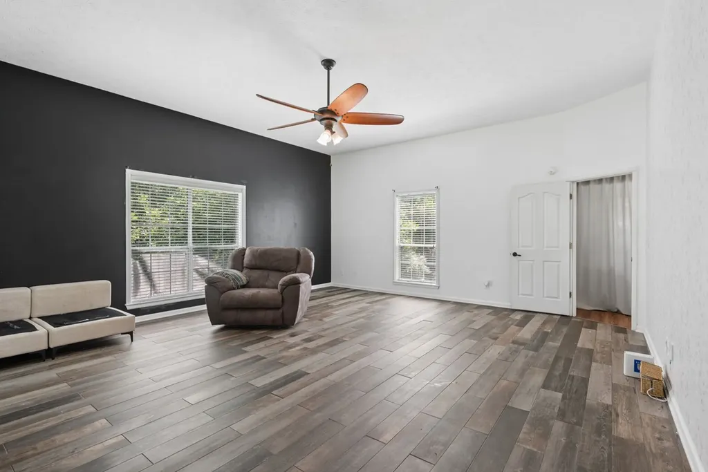 1214 Hollis Terrace Cottontown TN 37048