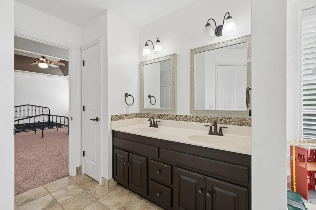 1214 Hollis Terrace Cottontown TN 37048