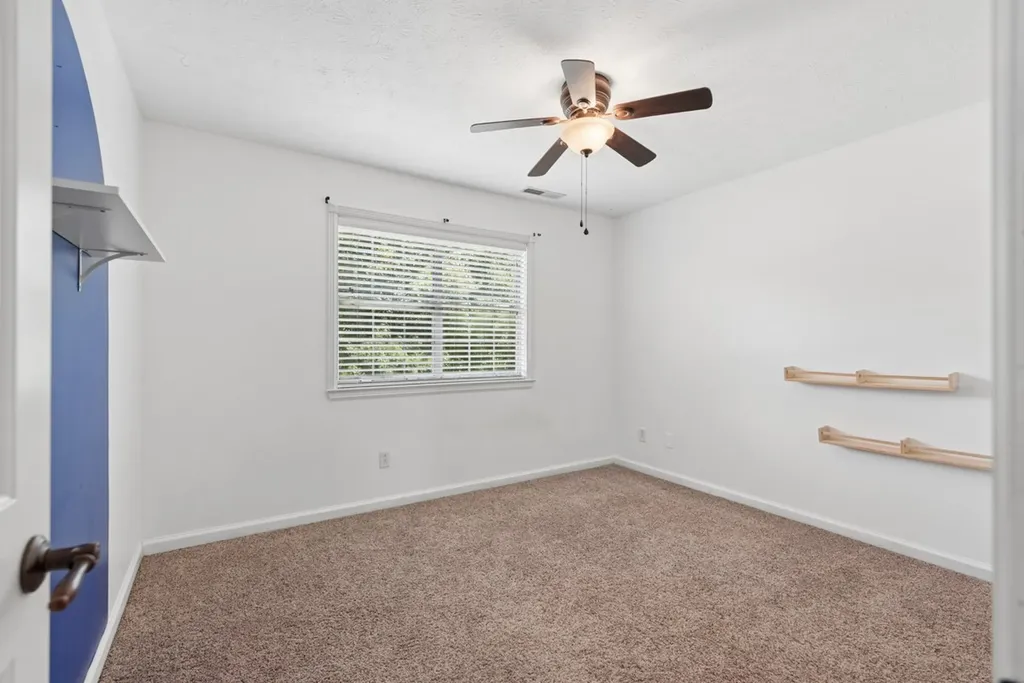 1214 Hollis Terrace Cottontown TN 37048