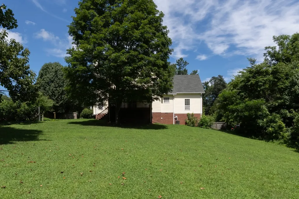 1214 Hollis Terrace Cottontown TN 37048
