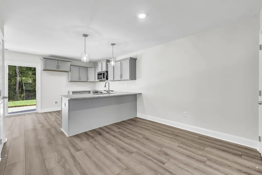 127 Quarry Point Drive Clarksville TN 37043