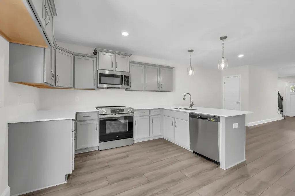 133 Quarry Point Drive Clarksville TN 37043