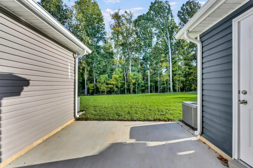 133 Quarry Point Drive Clarksville TN 37043