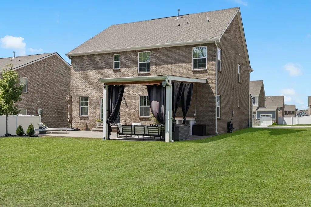 285 Grassy Glen Drive Gallatin TN 37066