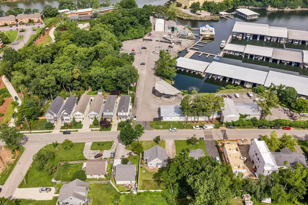 604 Basswood Avenue Nashville TN 37209