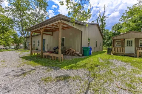 176 S Palmers Chapel Road White House TN 37188