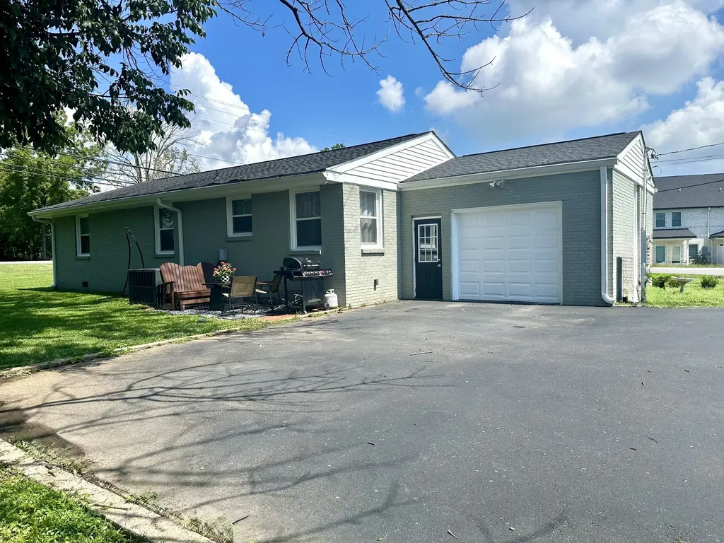 222 Ligon Drive Lebanon TN 37087