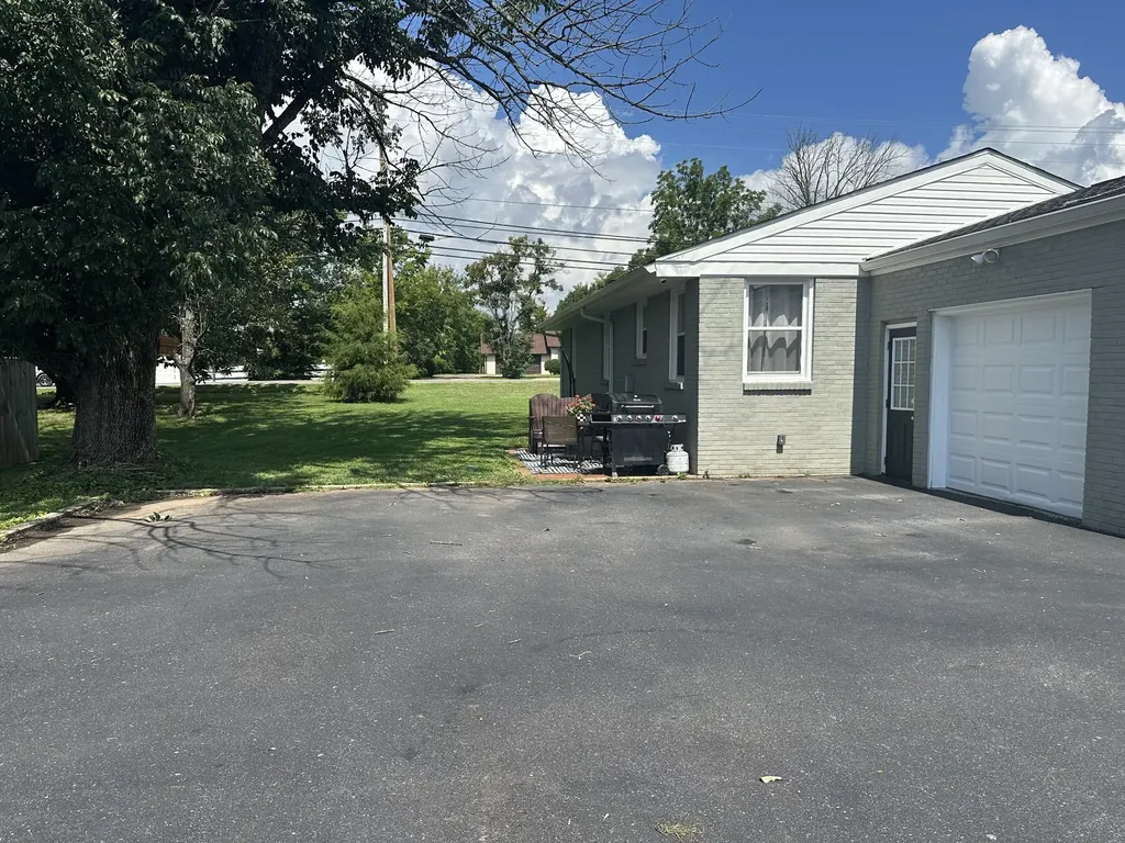 222 Ligon Drive Lebanon TN 37087
