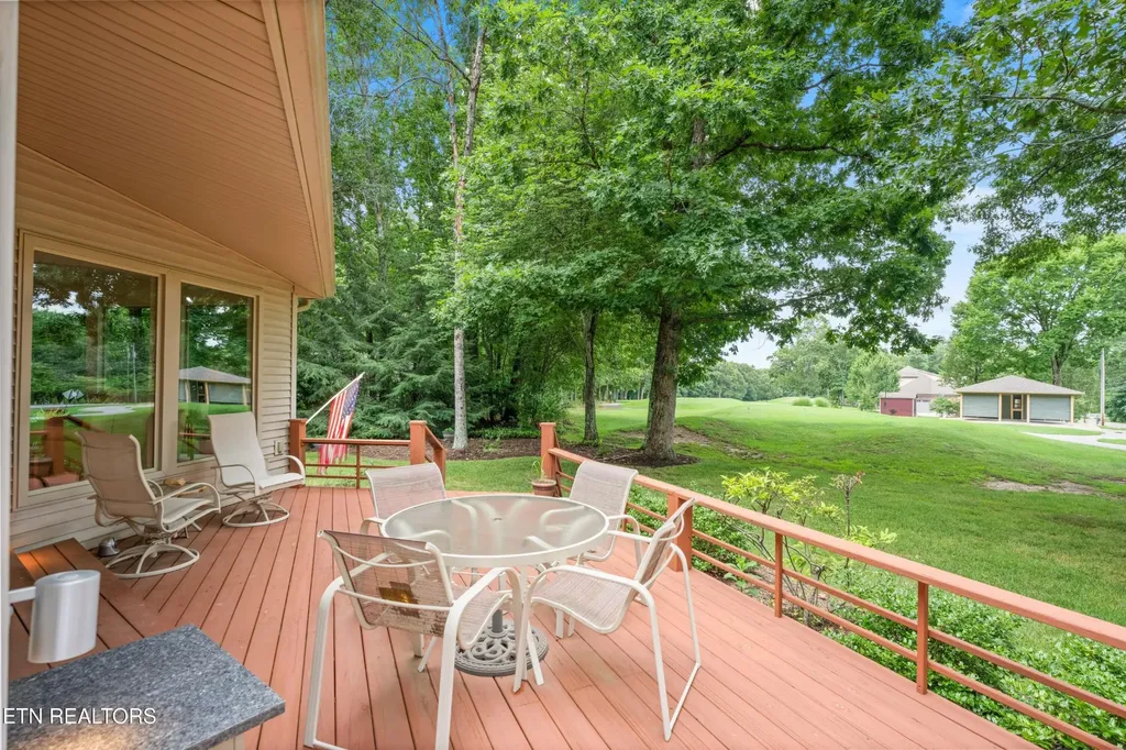 10 Berkeley Crossville TN 38558