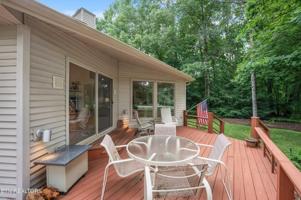 10 Berkeley Crossville TN 38558