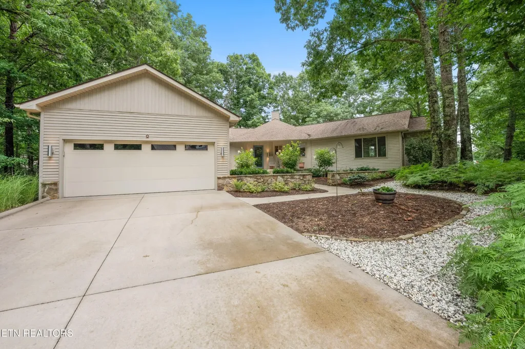 10 Berkeley Crossville TN 38558