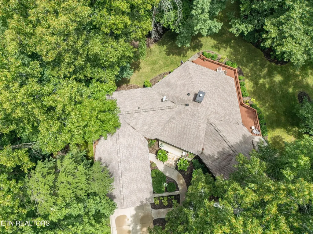 10 Berkeley Crossville TN 38558