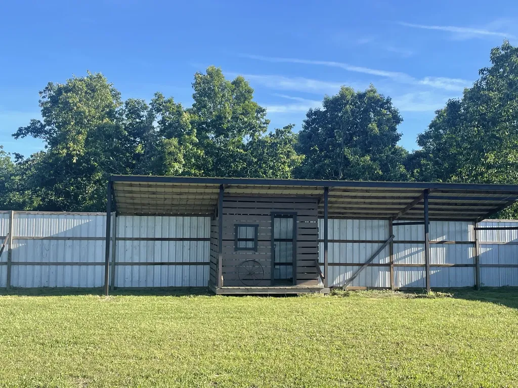 9533 Buttermilk Ridge Road Lawrenceburg TN 38464
