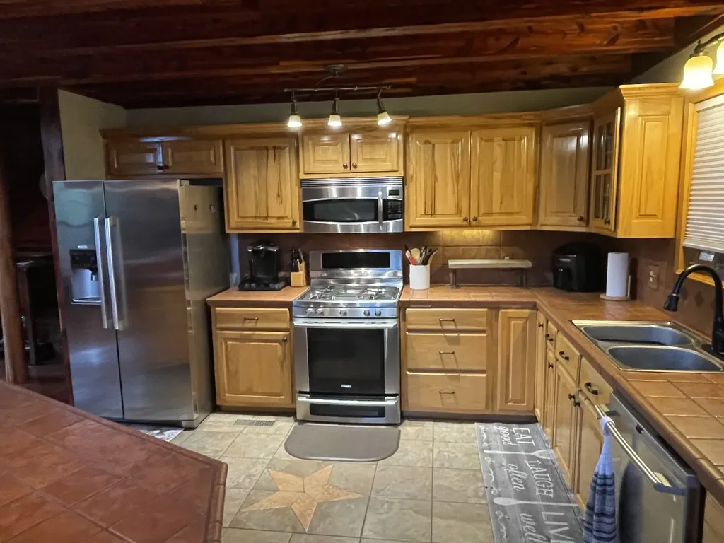 9533 Buttermilk Ridge Road Lawrenceburg TN 38464