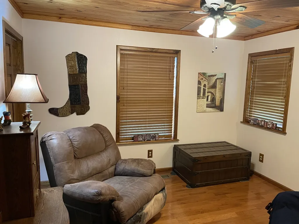 9533 Buttermilk Ridge Road Lawrenceburg TN 38464