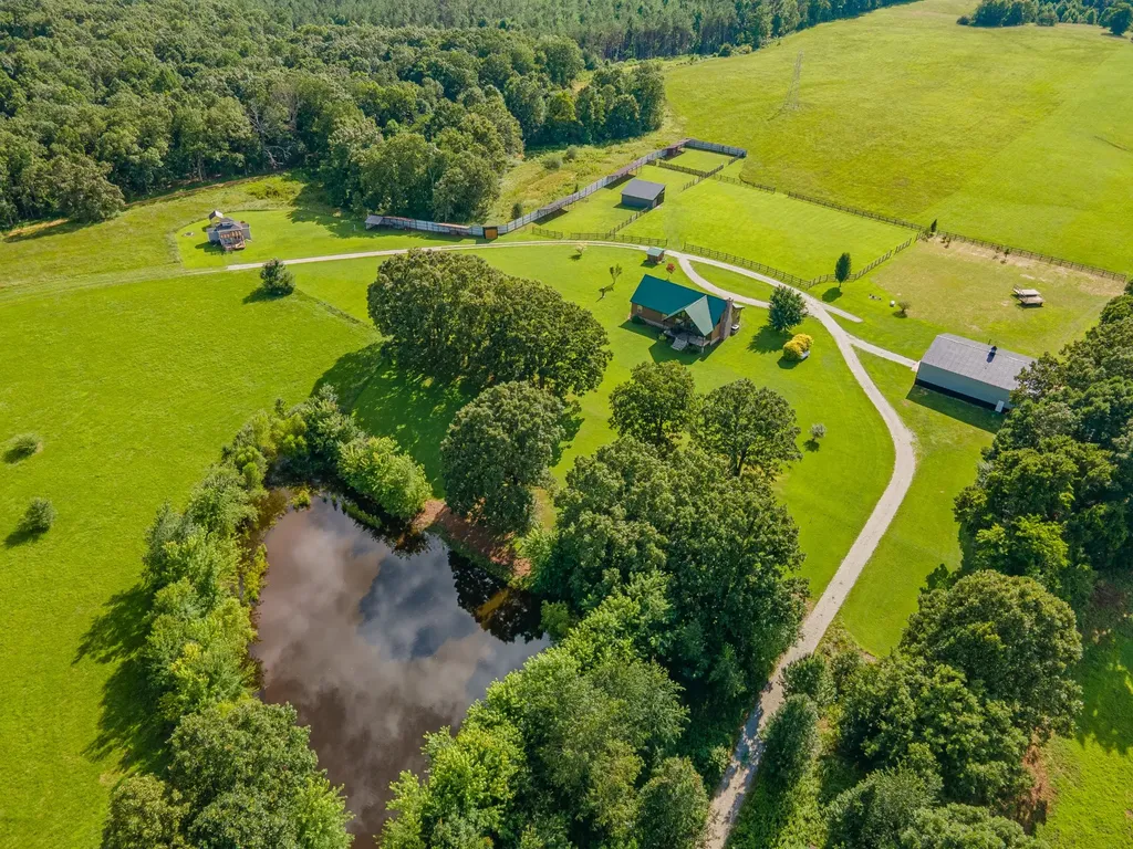 9533 Buttermilk Ridge Road Lawrenceburg TN 38464