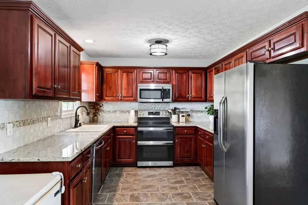 783 Galen Road Lafayette TN 37083