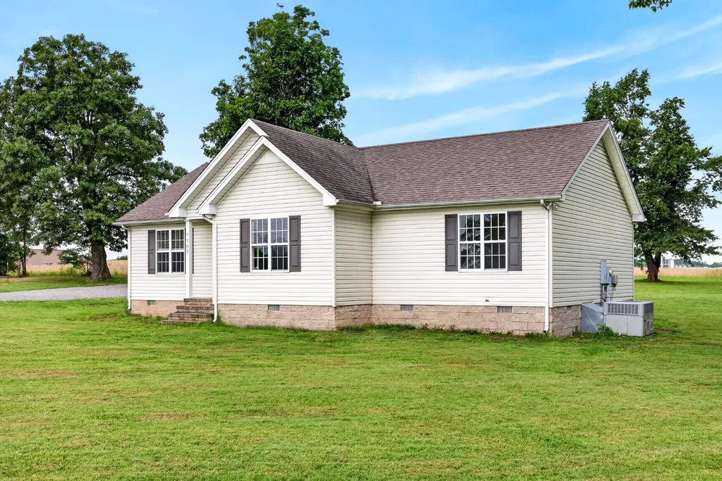 783 Galen Road Lafayette TN 37083